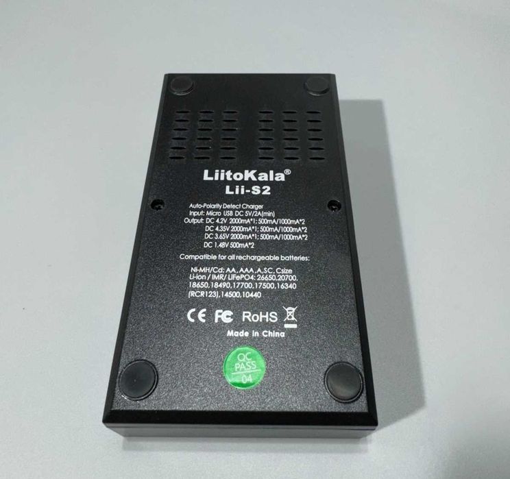 Зарядное устройство LiitoKala Lii-S2 для аккумуляторов 18650, батареек