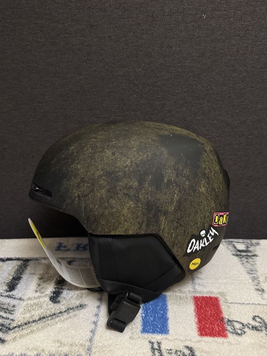 Шолом Oakley Mod 1 Mips Army Green