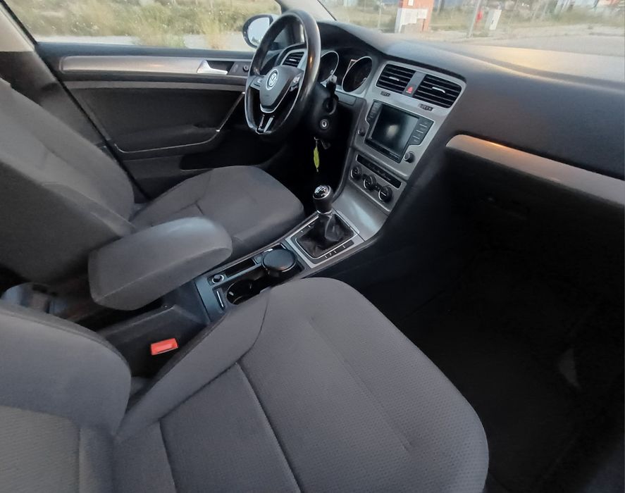 VW GOLF Variant 1.6 TDI