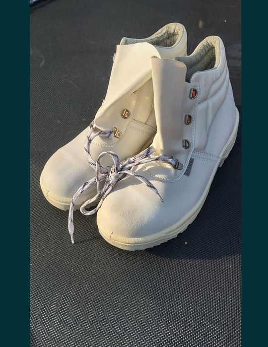 Mocne Artra buty białe 43