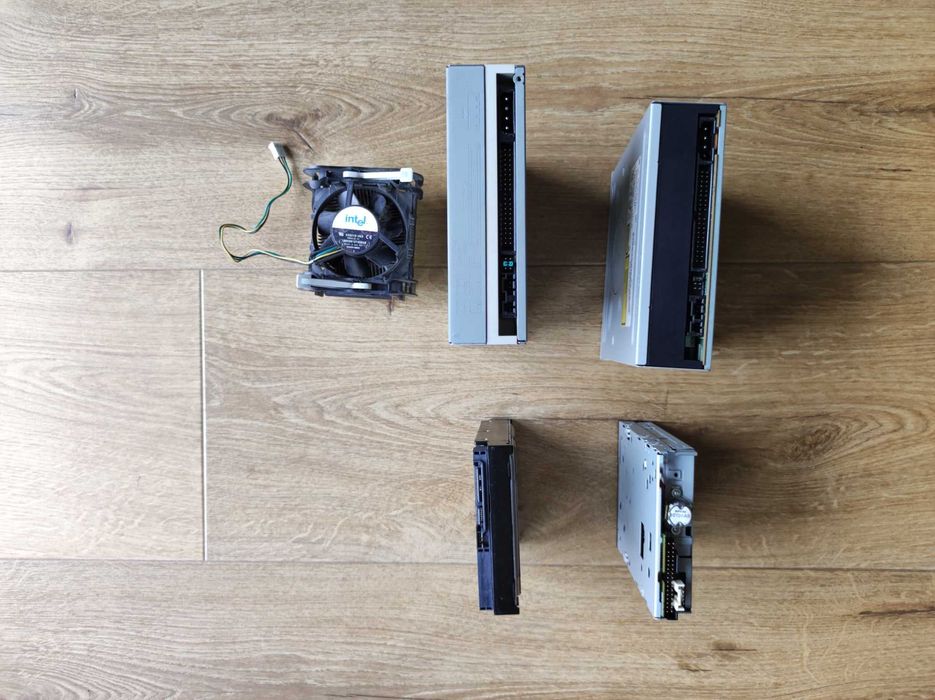 floppy 1,44 DVD-Rom CD-Rom Intel celeron 2,66 GHz radiator