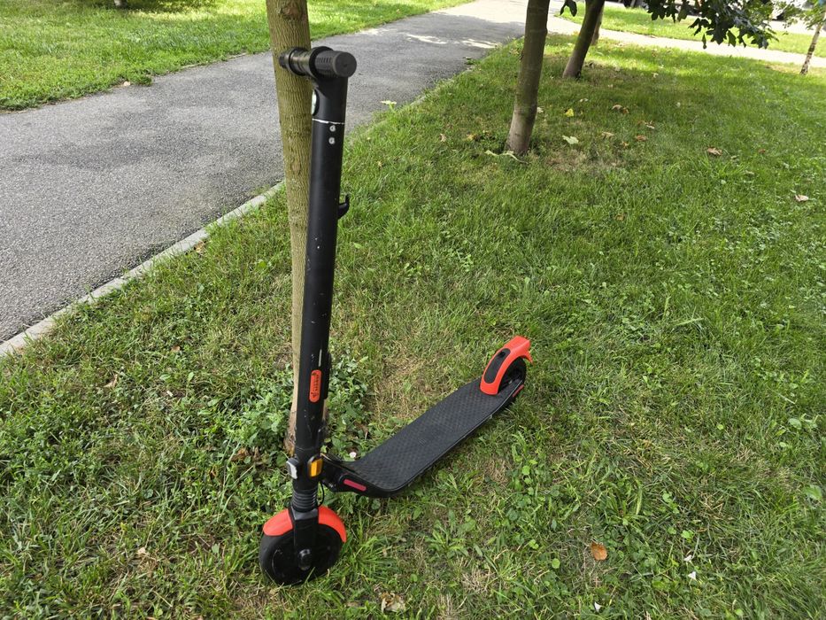 Електросамокат Ninebot ES 1