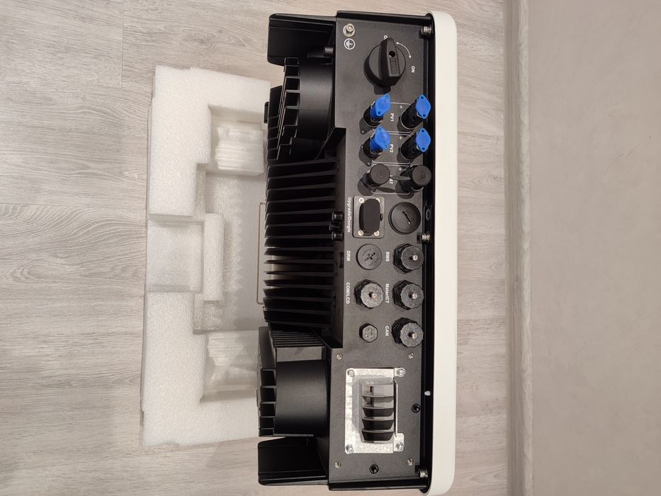 Гібридний Інвертор SolaX X1-Hybrid G4-3.0-D (3 кВт).Високовольтний.