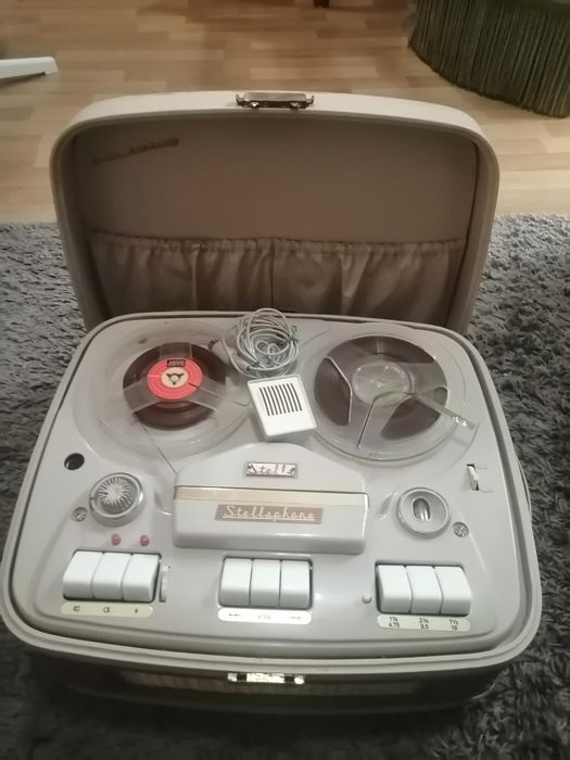 Gravador de bobines de 8 pistas vintage