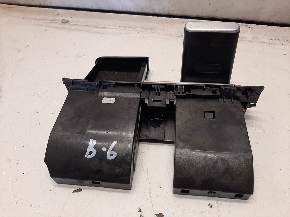 Бардачок центральний панель телефону  vw Passat B6 3c11857273