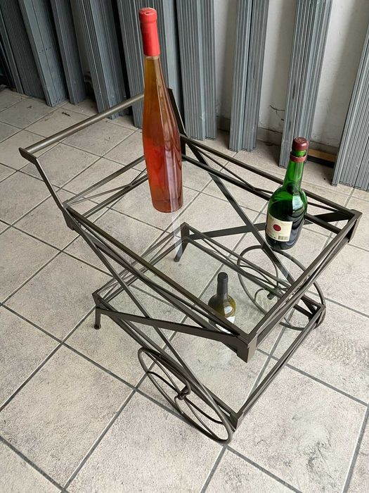 Carrinho de chá em ferro