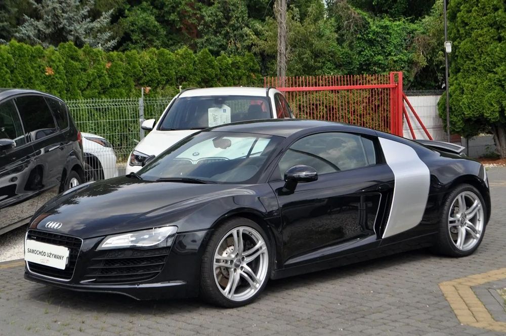 Audi R8 Coupé Audi R8 Coupe 4.2 Quattro 420Km R-Tronic Salon