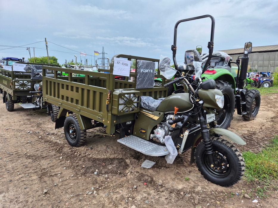 Трицикл Бензиновий Грузовой Дозер 250сс 130*200 кузов