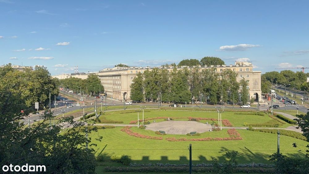 Mieszkanie 3 pokojowe z widokiem na Plac Centralny