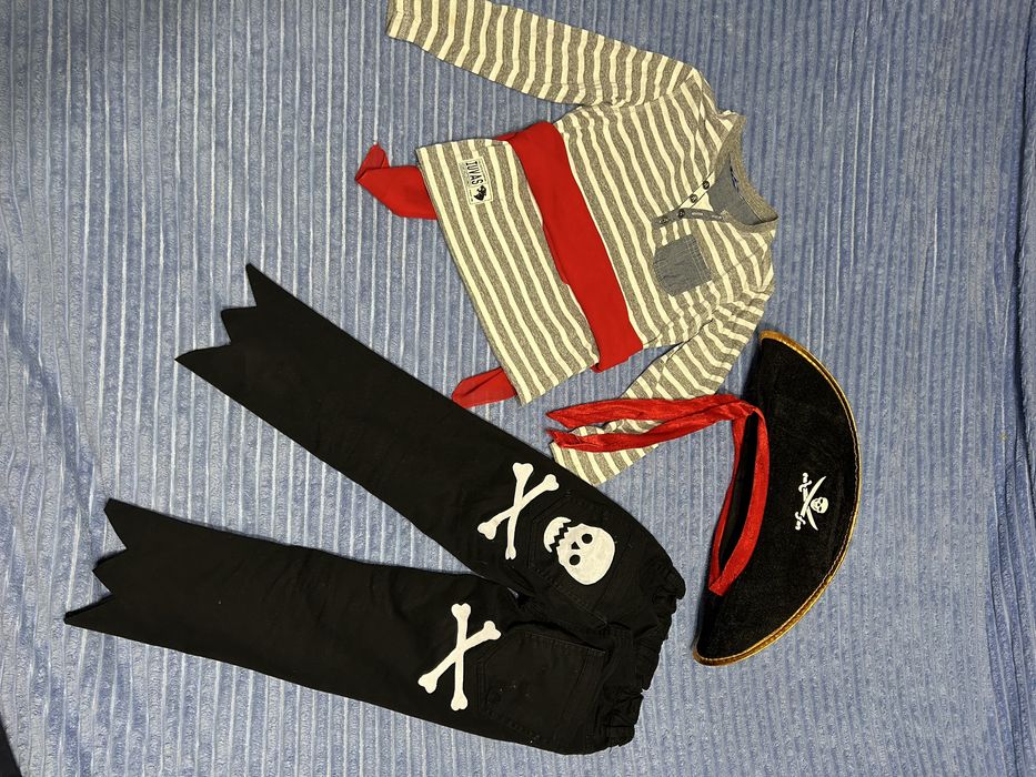 Костюм пирата детский, карнавальный костюм.