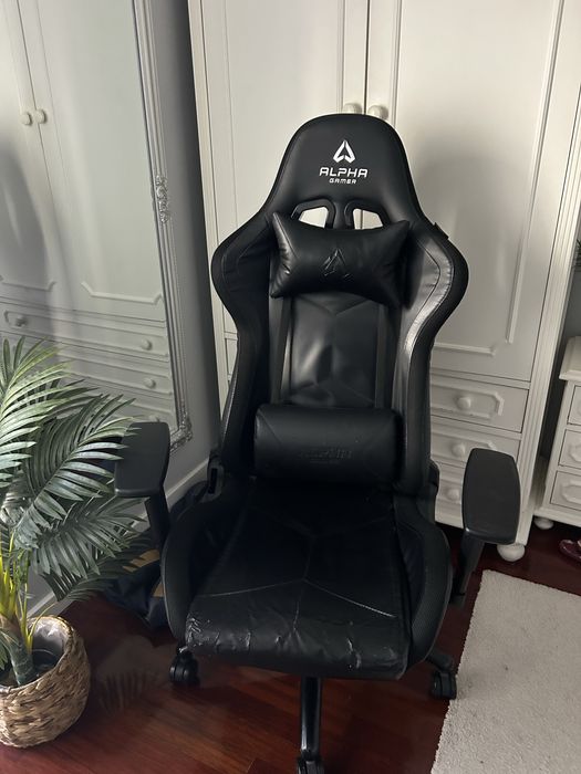Cadeira Gaming ALPHA GAMER Cygnus RGB (Max 130 kg - Classe 4 - Preto]