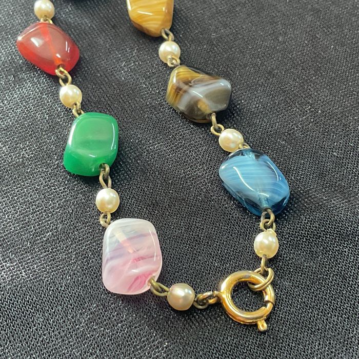 Pulseira pedras várias cores 21 cm