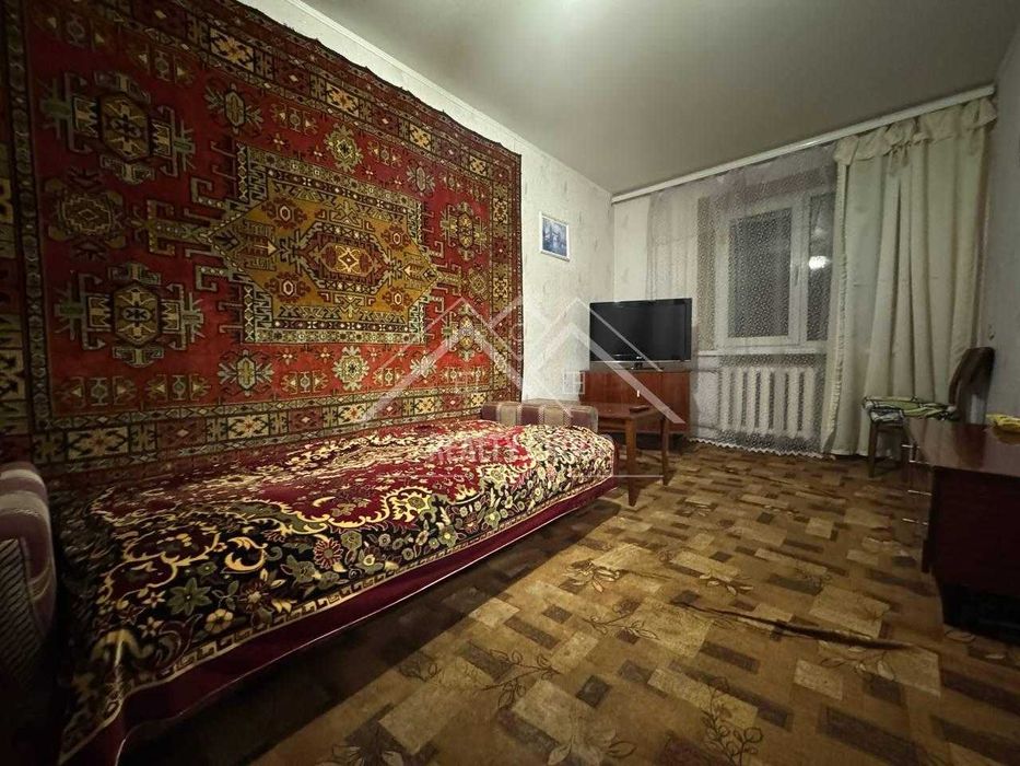 Продається затишна 2-кімнатна квартира в центрі міста!