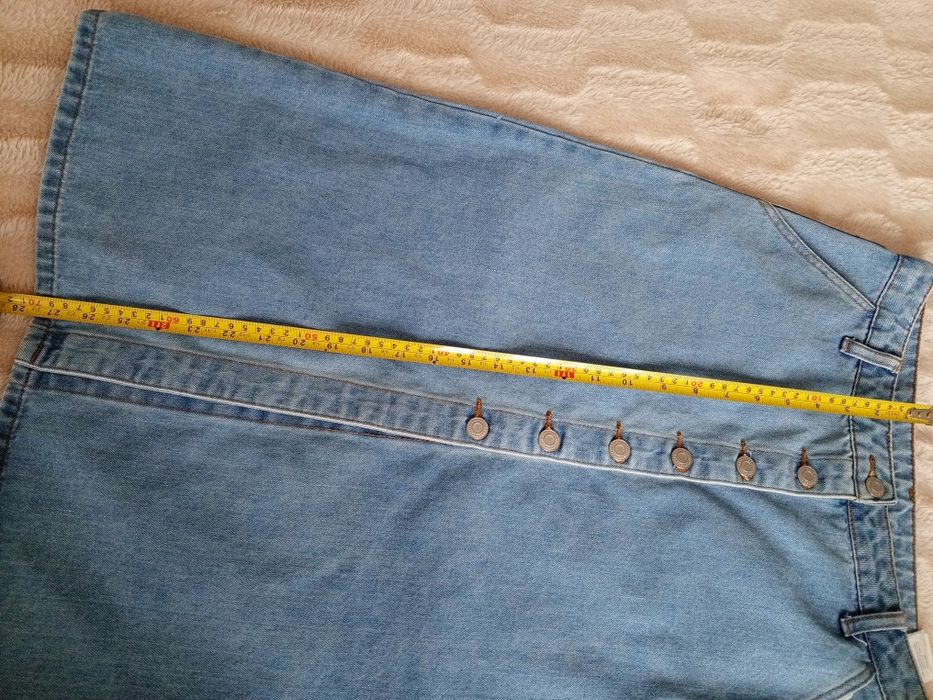 Джинсова спідниця міді розмір М