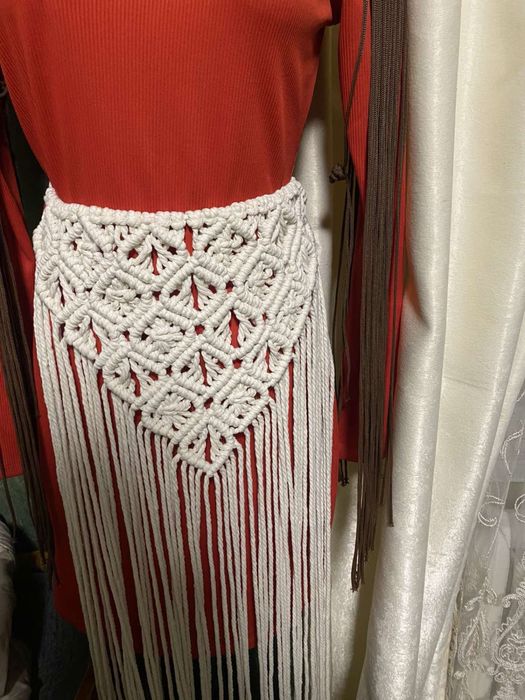 Пояс з макраме, фартух, припинда. Чокер, плечова накитка