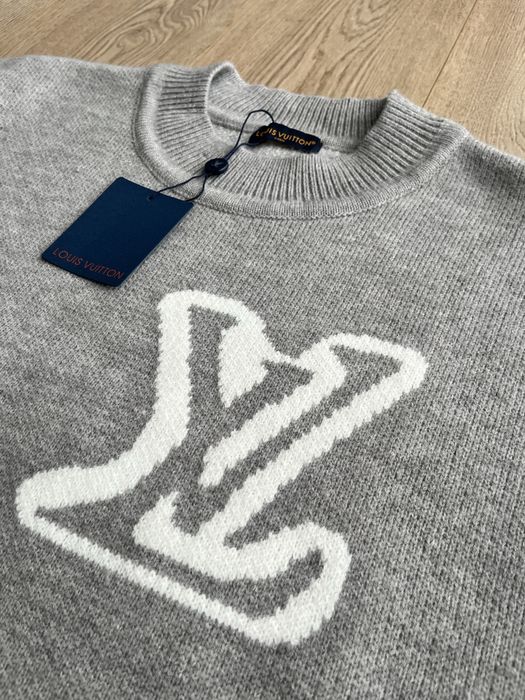 トップス LOUIS VUITTON knit sweater gray Louis Vuitton Grey Knit Sweater – Size S – New with Tags Custóias