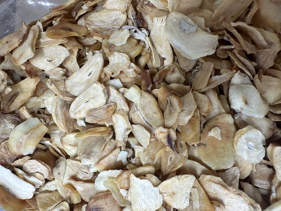 Часник сушений пластівцями