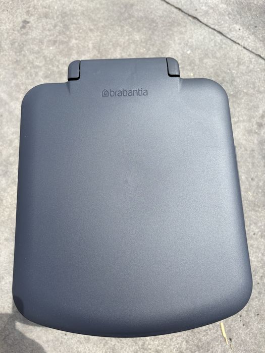 Caixote do lixo - Brabantia 40L - cor preta