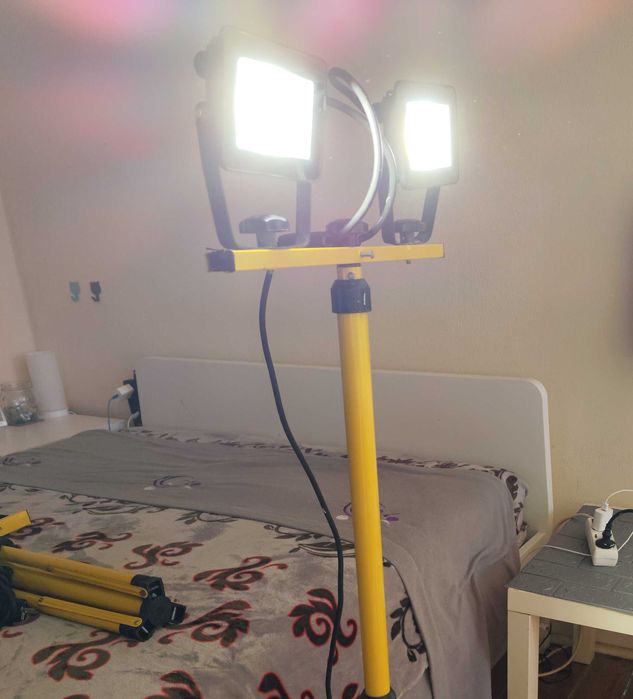 Projetor Exterior Duplo - Construção Civil