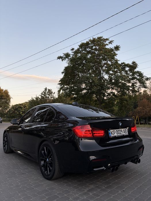 BMW F30 . 3 series
