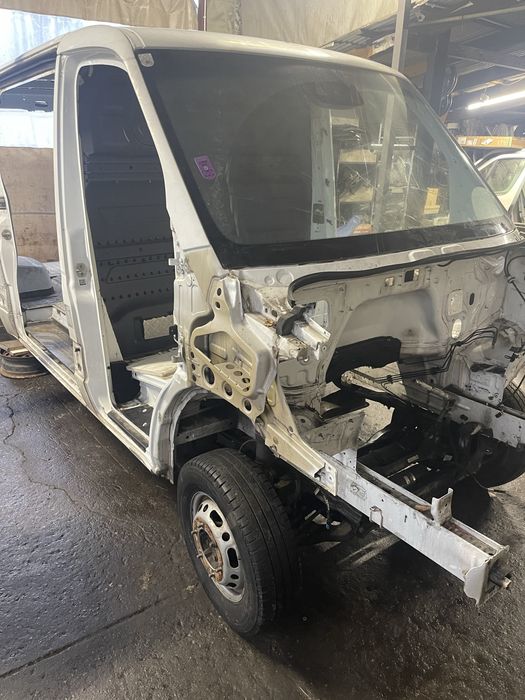 podłużnica fartuch  Mercedes Sprinter 907