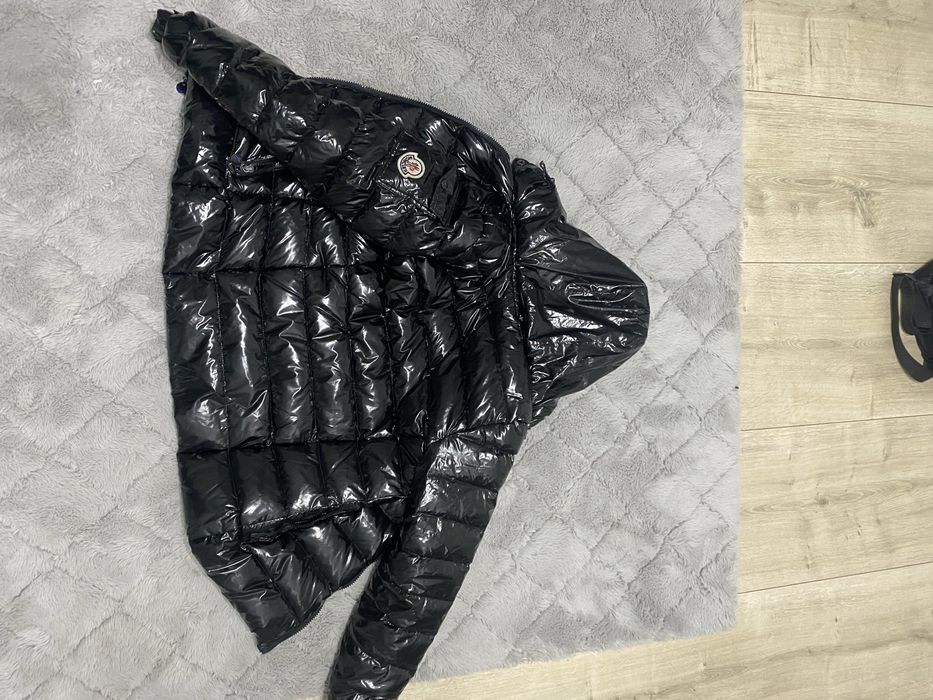 Kurtka moncler xs