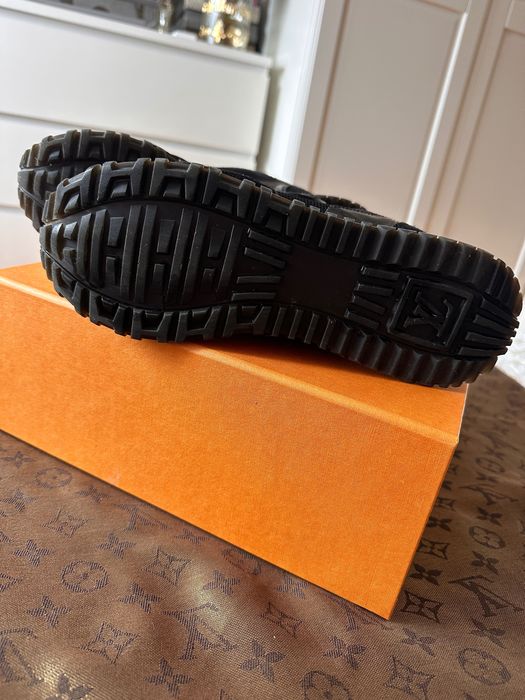 Louis Vuitton Run Away Sneakers – stan idealny
