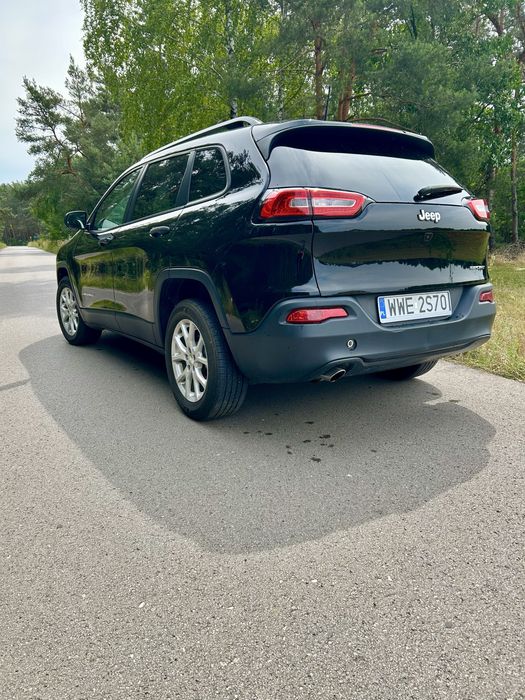Jeep cherokee sport kl 14 2.4benzyna