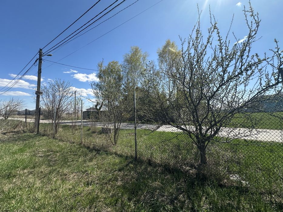 Петропавлівське Продається земельна ділянка  15 соток під будівництво вулиця Озерна
