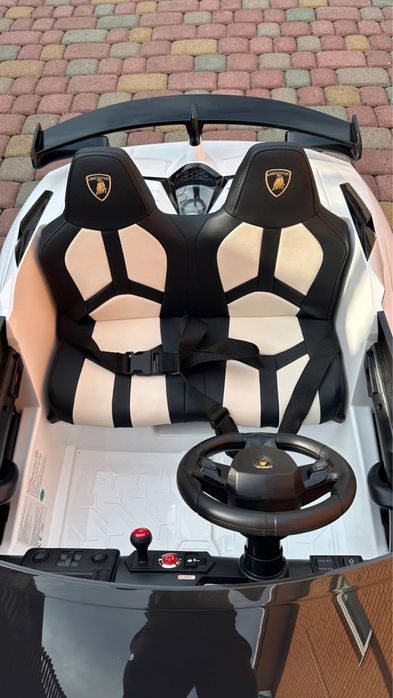 Дитяче авто Авто на акумуляторі Lamborghini Aventador В наявності Діти