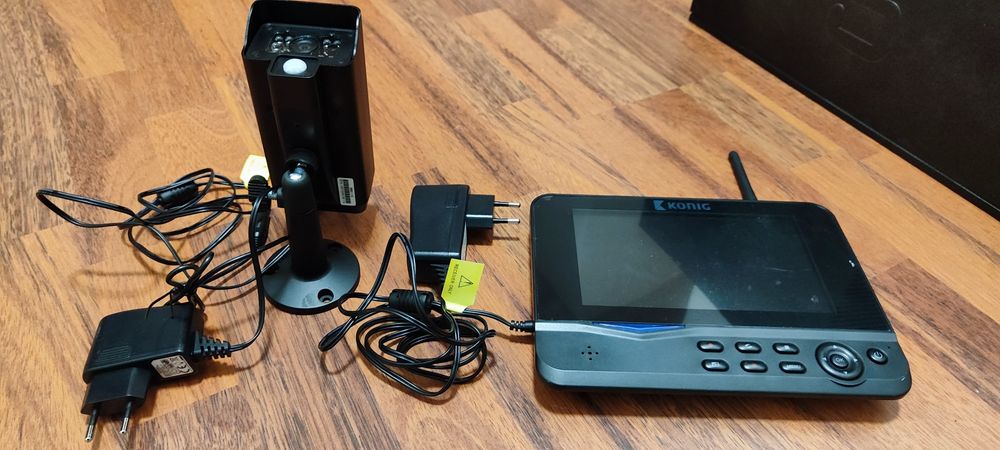 Комплект Монитор+Камера (принцип работы как радио няня)