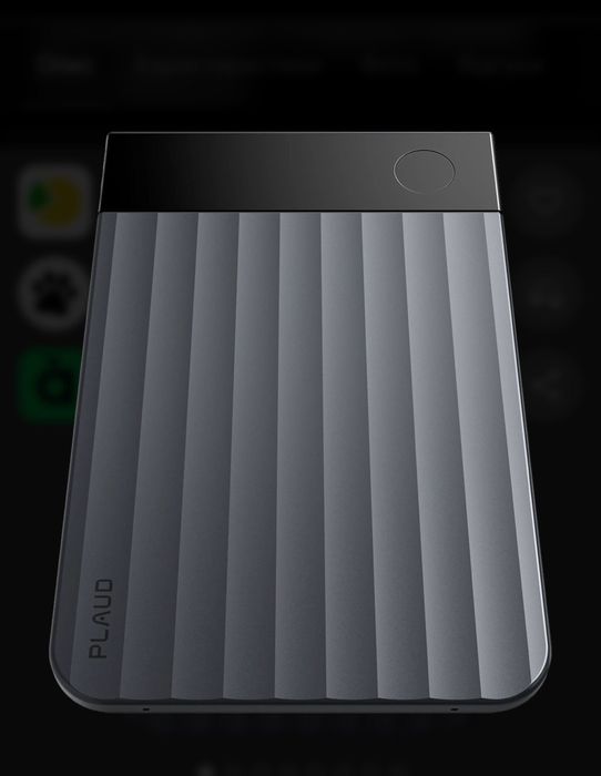 продам новий запакований диктофон plaud note pro