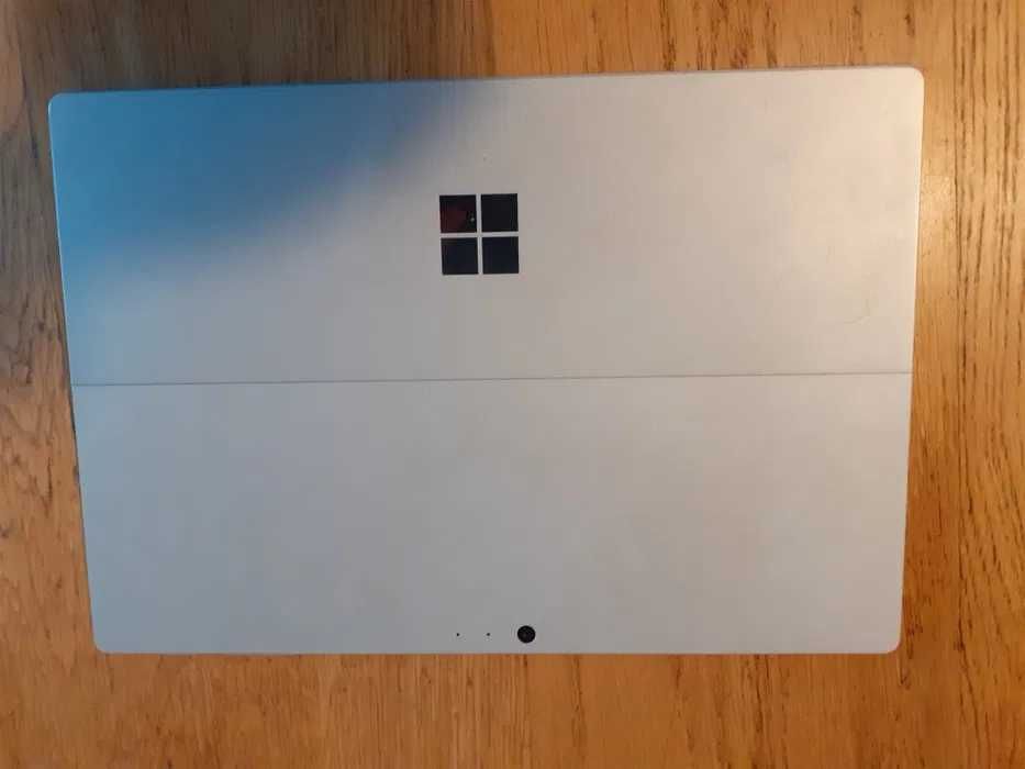 Vendo computador portatil tablet Microsoft Surface Pro 6