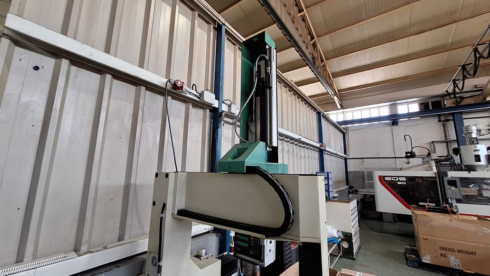 Máquina CDM 3D como nova
