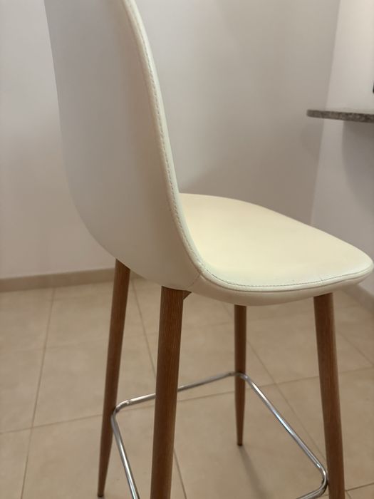 2 cadeiras/bancos altos bar