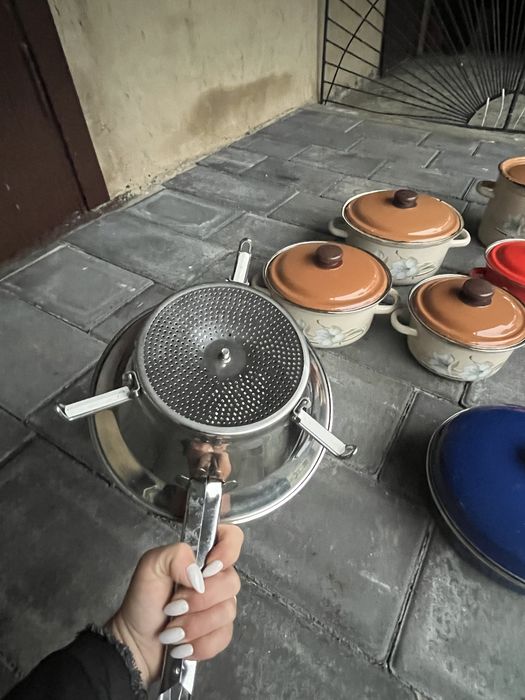 Продам каструлі