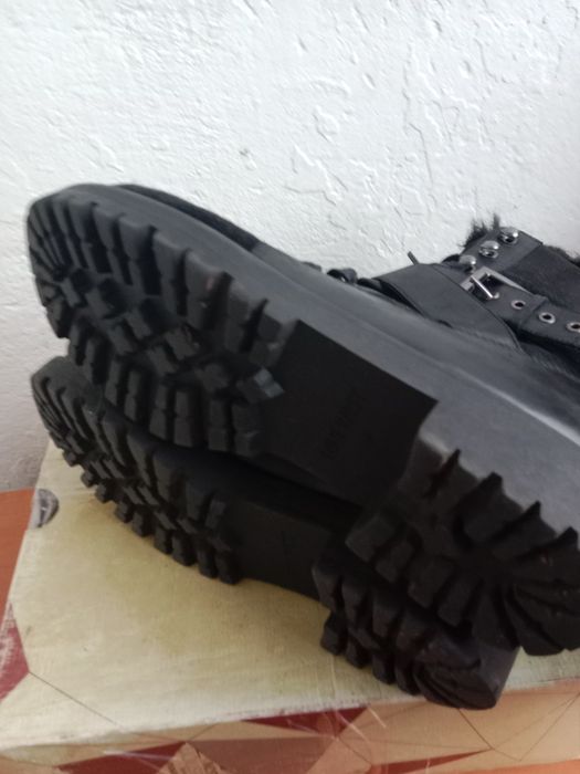 Продаю! Ботинки женские кожаные.