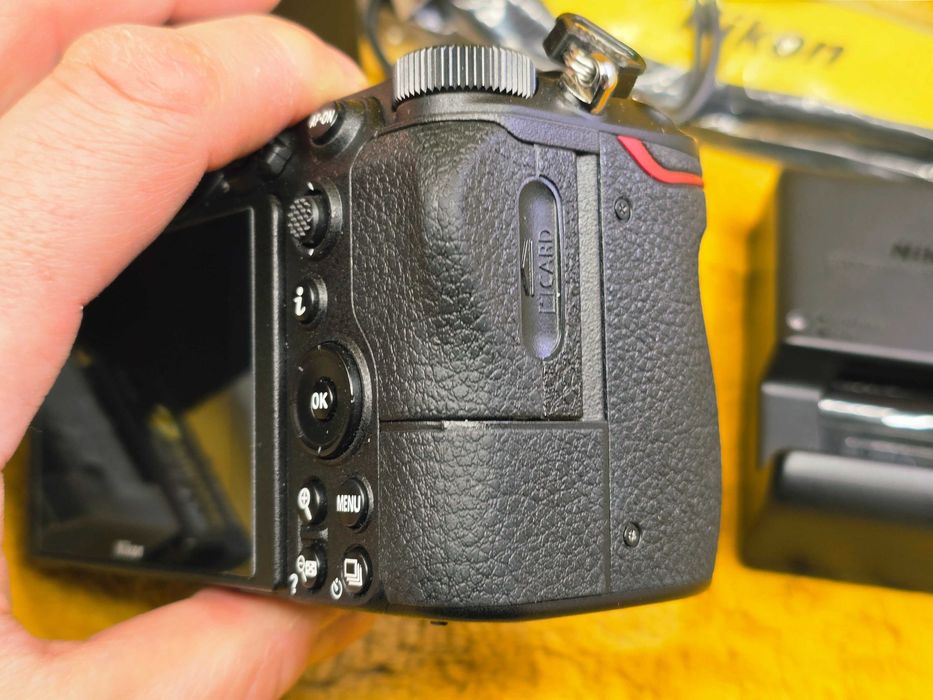 !ЯК НОВИЙ! Nikon Z6 -- 5181 кадр -- ПОВНИЙ комплект!