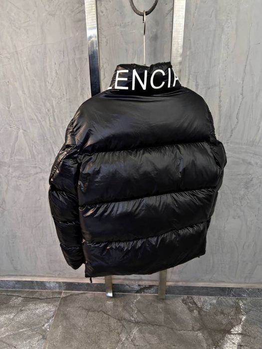 Топові  куртки ,Balencia ga,Prad a