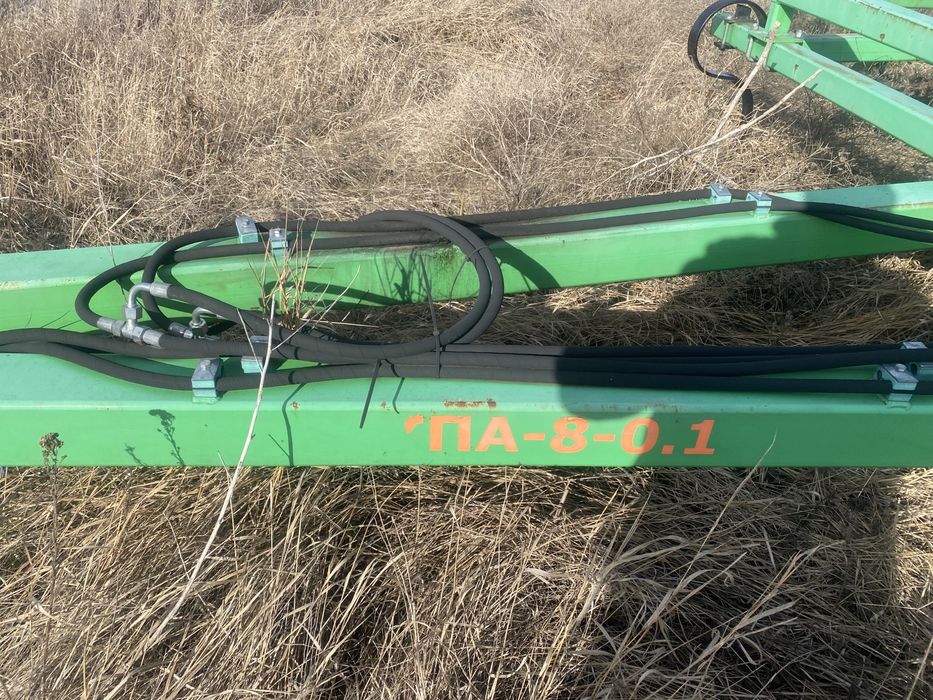 Продається практично новий культиватор. Всю війну стоіть не працює.