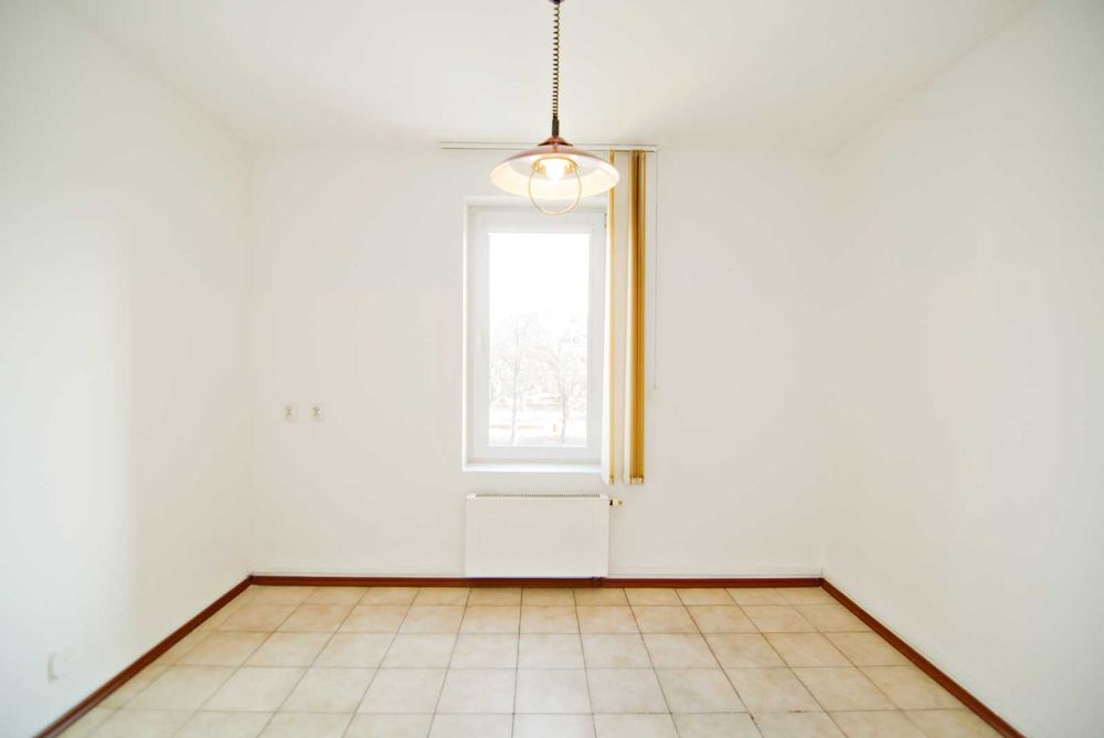 Wynajmę lub sprzedam lokal w centrum Legionowa.