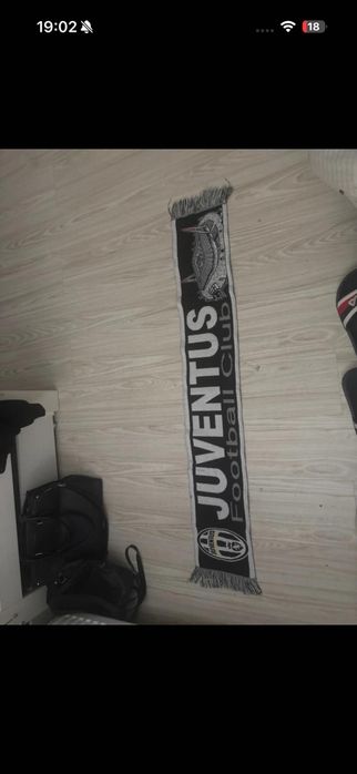 Szalik Juventus Turyn  stary herb