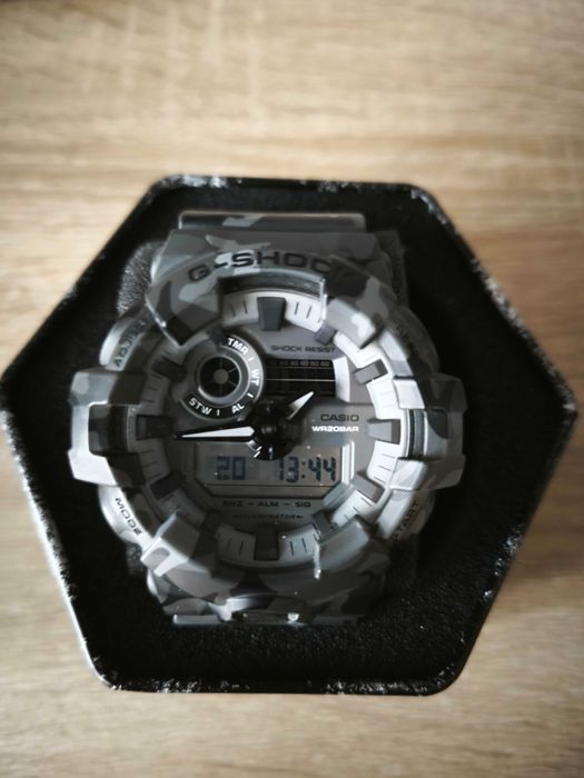 casio g-shock GA-700CM