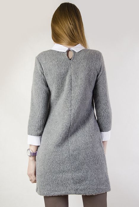 Sukienka z kołnierzykiem