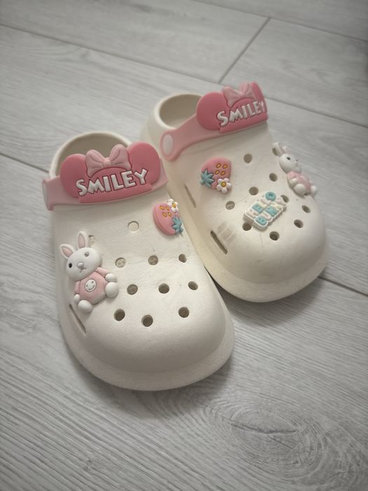 Крокси для дівчинки