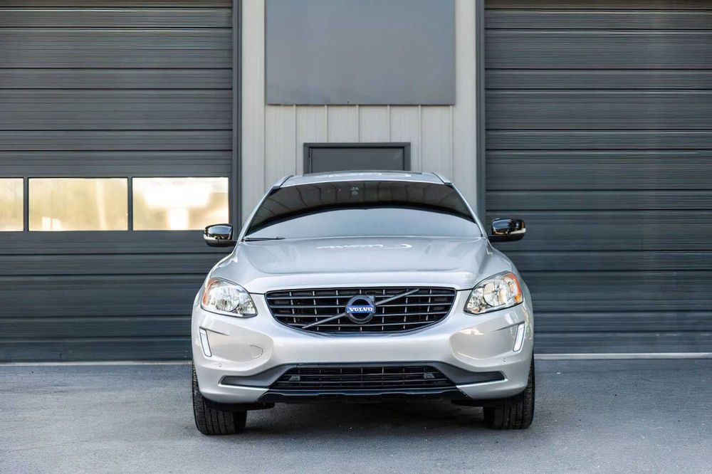 Volvo XC60 T5 Premier      2016