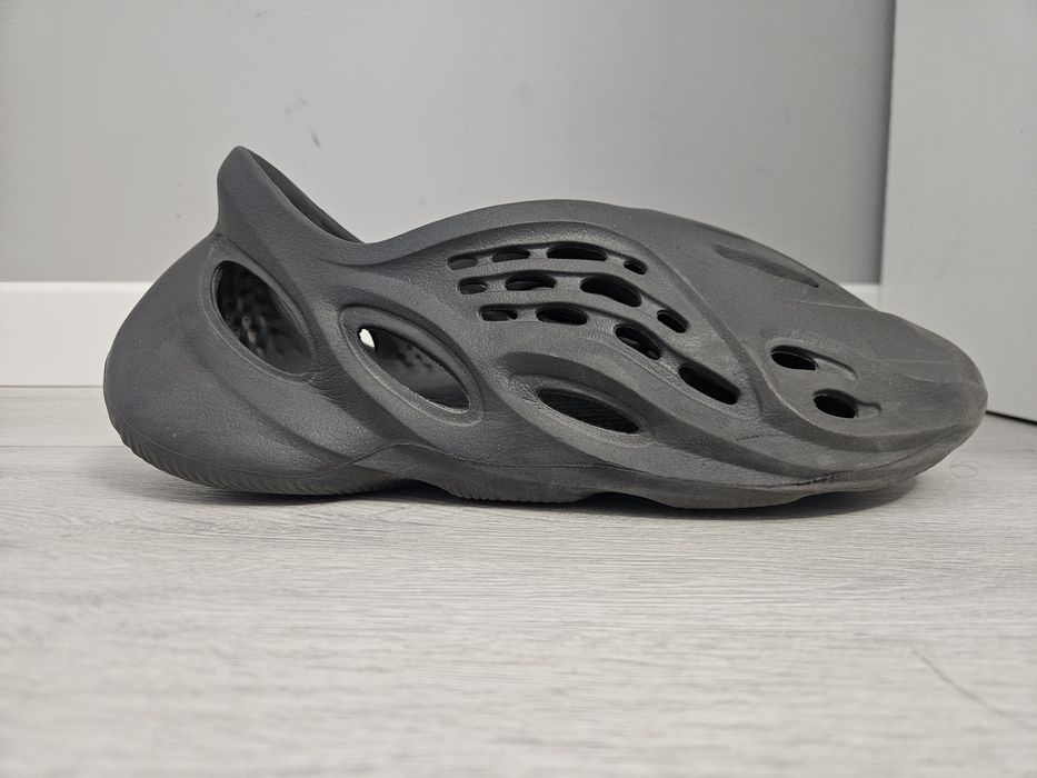 Yeezy foam runner onyx