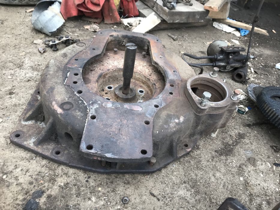 Маховик кожух перкінс Д2500, Д3900 балканкар автомат, механіка