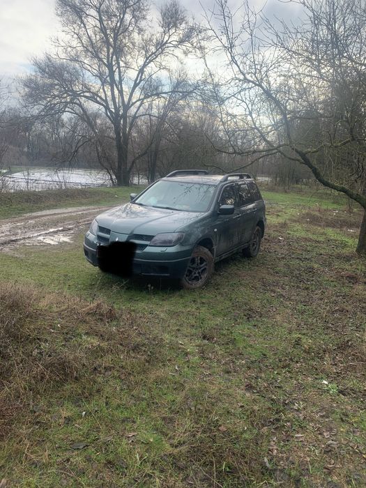 Продам  свое авто аутлендер