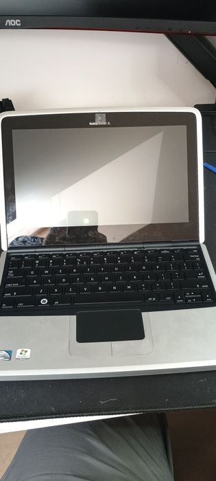 Laptop Nokia booklet 1